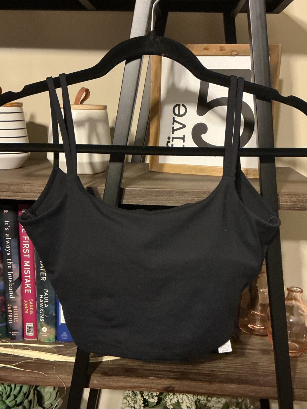HALARA Black Double-Strap Cropped Yoga Tank